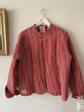 Ladda upp bild till gallerivisning, Vändbar quiltad jacka M