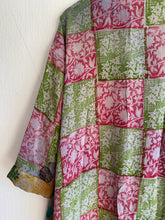 Ladda upp bild till gallerivisning, Crepe silk kimono ( One- of a - Kind)