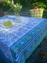 Ladda upp bild till gallerivisning, Bordsduk Summer Green (Handtryckt)