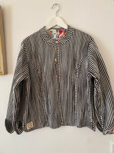 Ladda upp bild till gallerivisning, Vändbar quiltad jacka L