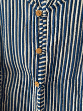 Ladda upp bild till gallerivisning, Vändbar quiltad jacka M