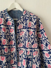 Ladda upp bild till gallerivisning, Vändbar quiltad jacka M