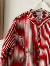 Ladda upp bild till gallerivisning, Vändbar quiltad jacka M