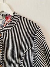 Ladda upp bild till gallerivisning, Vändbar quiltad jacka L