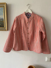 Ladda upp bild till gallerivisning, Vändbar quiltad jacka L