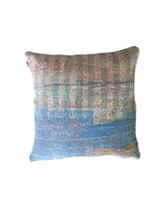 Ladda upp bild till gallerivisning, Vintage Kantha Kuddfodral (One-of-a kind)