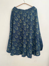 Ladda upp bild till gallerivisning, Kjol (Handtryckt bomull)