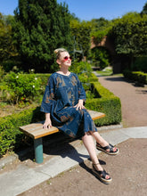 Ladda upp bild till gallerivisning, Klänning Meera (Handtryckt bomull)