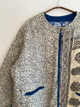 Ladda upp bild till gallerivisning, Quiltad Sidenjacka