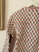 Ladda upp bild till gallerivisning, Vändbar quiltad jacka M/L