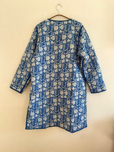 Ladda upp bild till gallerivisning, Quiltad Sidenkappa