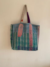Ladda upp bild till gallerivisning, Vintage kantha väska