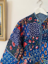 Ladda upp bild till gallerivisning, Vändbar quiltad jacka M