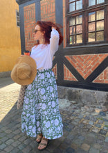 Ladda upp bild till gallerivisning, Kjol (Handtryckt bomull)