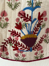 Ladda upp bild till gallerivisning, Suzani Embroidered Jacket-M/L