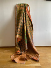 Ladda upp bild till gallerivisning, Vintage kantha Saaripläd / överkast