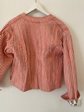 Ladda upp bild till gallerivisning, Vändbar quiltad jacka M/L