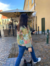 Ladda upp bild till gallerivisning, Vändbar quiltad jacka M