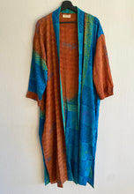 Ladda upp bild till gallerivisning, Crepe silk kimono ( One- of a - Kind)