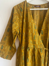 Ladda upp bild till gallerivisning, Klänning Mirkka (Handtryckt bomull)