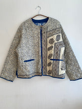 Ladda upp bild till gallerivisning, Quiltad Sidenjacka