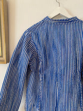 Ladda upp bild till gallerivisning, Vändbar quiltad jacka L