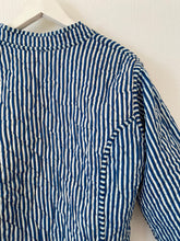 Ladda upp bild till gallerivisning, Vändbar quiltad jacka M