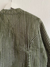 Ladda upp bild till gallerivisning, Vändbar quiltad jacka M/L