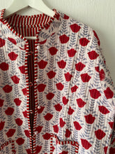 Ladda upp bild till gallerivisning, Vändbar quiltad jacka M