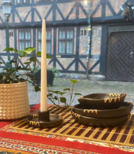 Ladda upp bild till gallerivisning, Ljusstake i lera