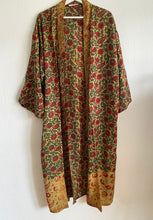 Ladda upp bild till gallerivisning, Crepe Silk kimono ( One- of a - Kind)