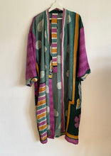 Ladda upp bild till gallerivisning, Crepe Silk kimono ( One- of a - Kind)