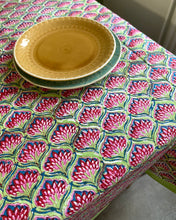 Ladda upp bild till gallerivisning, Bordsduk Oriental Green (Handtryckt)
