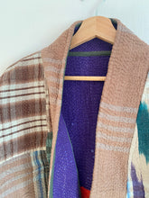 Ladda upp bild till gallerivisning, Vintage kantha jacka ( One -of a -kind)