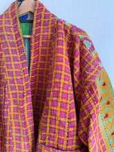 Ladda upp bild till gallerivisning, Vintage kantha jacka ( One -of a -kind)