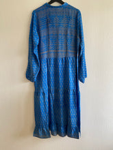 Ladda upp bild till gallerivisning, Klänning Maja ( One of a kind)