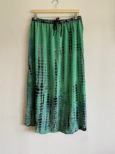 Ladda upp bild till gallerivisning, Kjol i Sidenmix ( One-of a -Kind)