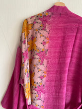 Ladda upp bild till gallerivisning, Crepe Silk kimono ( One- of a - Kind)