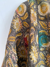Ladda upp bild till gallerivisning, Vintage kantha jacka ( One-of a - Kind)