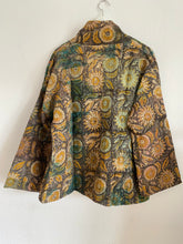 Ladda upp bild till gallerivisning, Vintage kantha jacka ( One-of a - Kind)