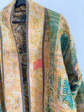 Ladda upp bild till gallerivisning, Vintage kantha jacka ( One-of a - Kind)