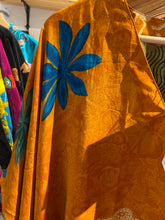 Ladda upp bild till gallerivisning, Tunika i Siden (One- of a -Kind)