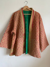 Ladda upp bild till gallerivisning, Vintage kantha jacka ( One -of a -kind)
