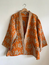 Ladda upp bild till gallerivisning, Vintage kantha jacka ( One -of a -kind)