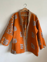 Ladda upp bild till gallerivisning, Vintage kantha jacka ( One -of a -kind)