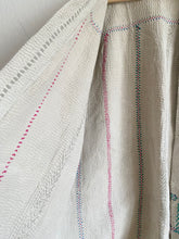 Ladda upp bild till gallerivisning, Vintage kantha jacka ( One -of a -kind)