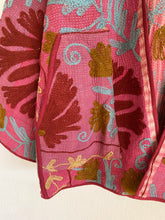 Ladda upp bild till gallerivisning, Suzani Jacket (One- of - a kind)