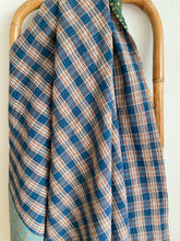 Ladda upp bild till gallerivisning, Vintage kantha Saaripläd / överkast