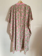 Ladda upp bild till gallerivisning, Kaftanklänning (Handtryckt bomull)