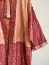 Ladda upp bild till gallerivisning, Sidenkimono ( One of a kind )